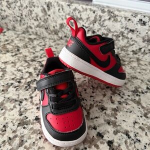Nike Kids Red and Black Sneakers